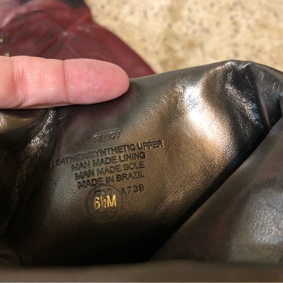 Beautiful boots - Picture 4 of 10